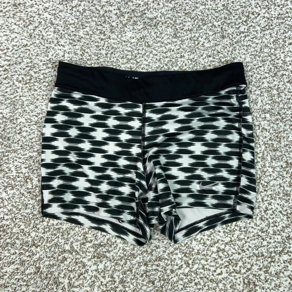 Nike Shorts Womens Small Black Dri-FIT 3